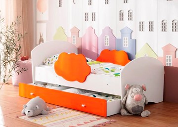 Кровать детская Тучка с ящиком, корпус Белый, фасад Оранжевый в Сыктывкаре