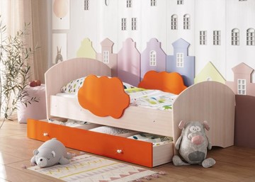 Кровать детская Тучка с ящиком, корпус Дуб млечный, фасад Оранжевый в Сыктывкаре